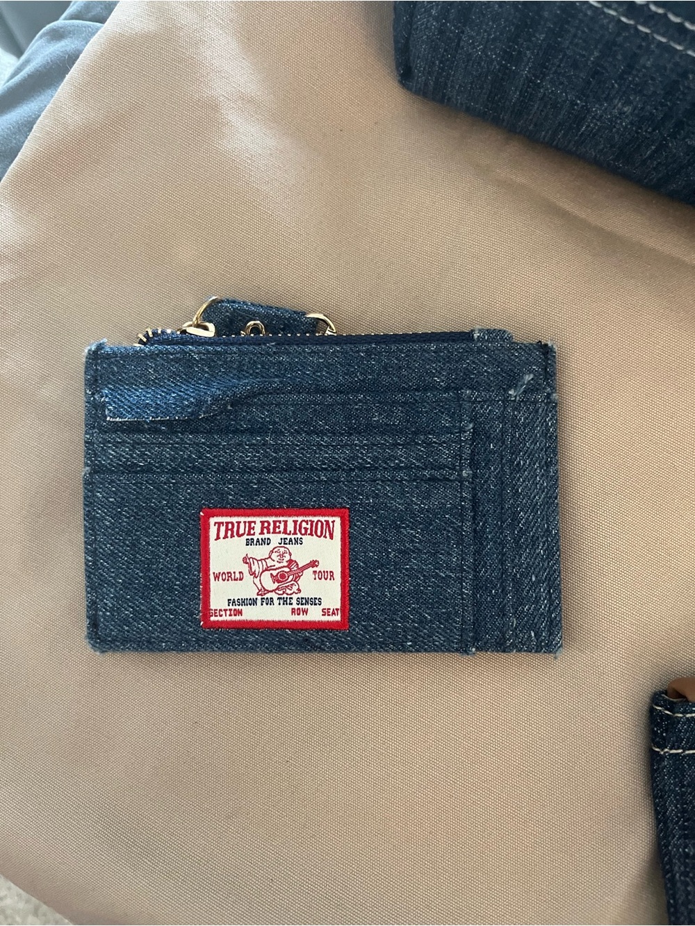 True Religion shoulder/tote bag set Blue Denim Logo Hobo with Wristlet - Picture 14 of 14